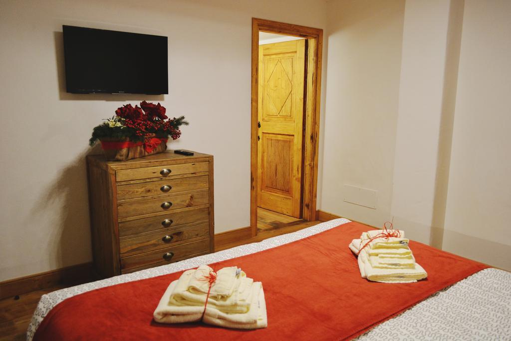 Maison Carrel Elegant 6 بيريوِل تْشيرفينيا الغرفة الصورة